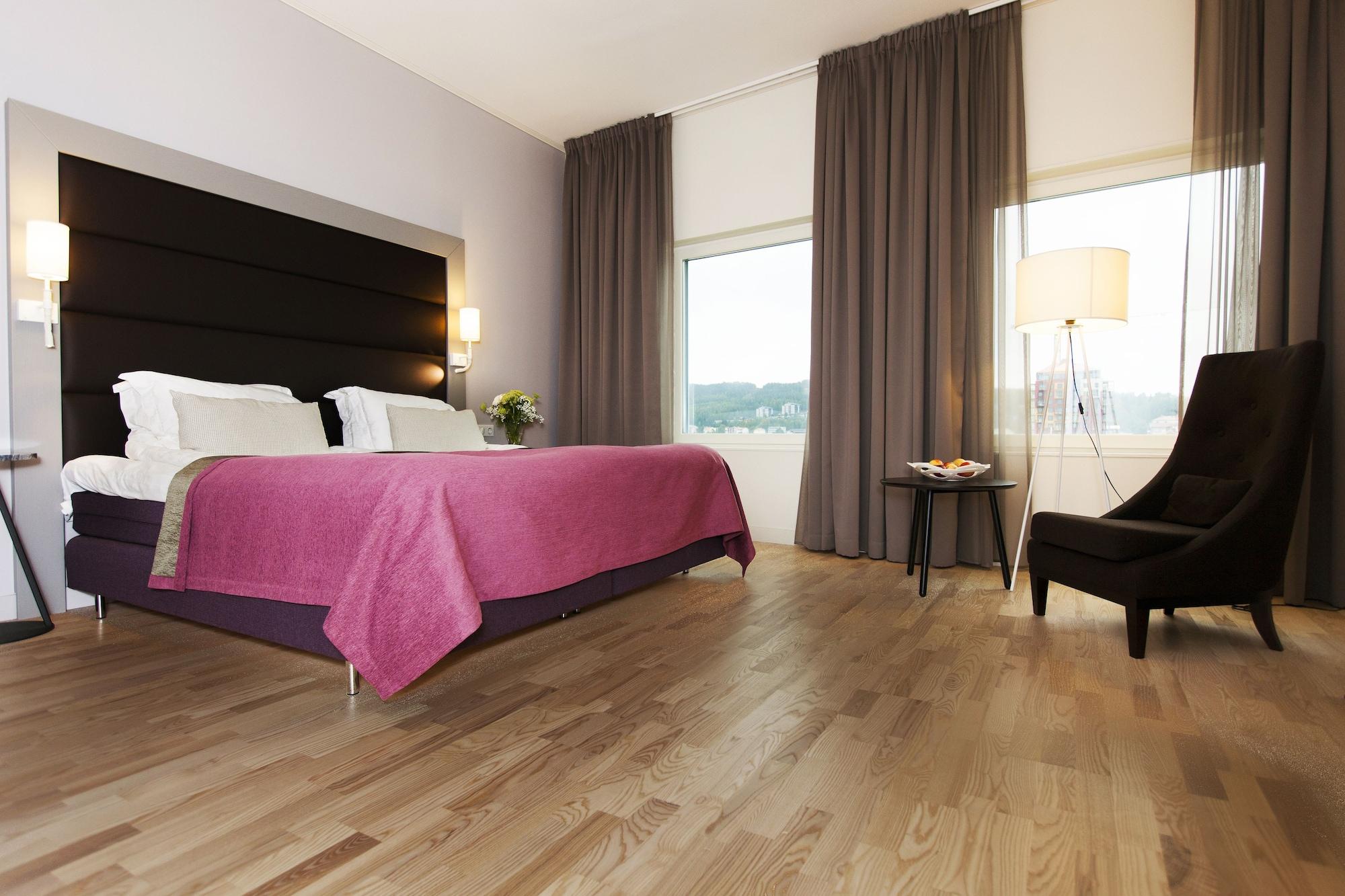 Elite Plaza Oernskoeldsvik Otel Dış mekan fotoğraf