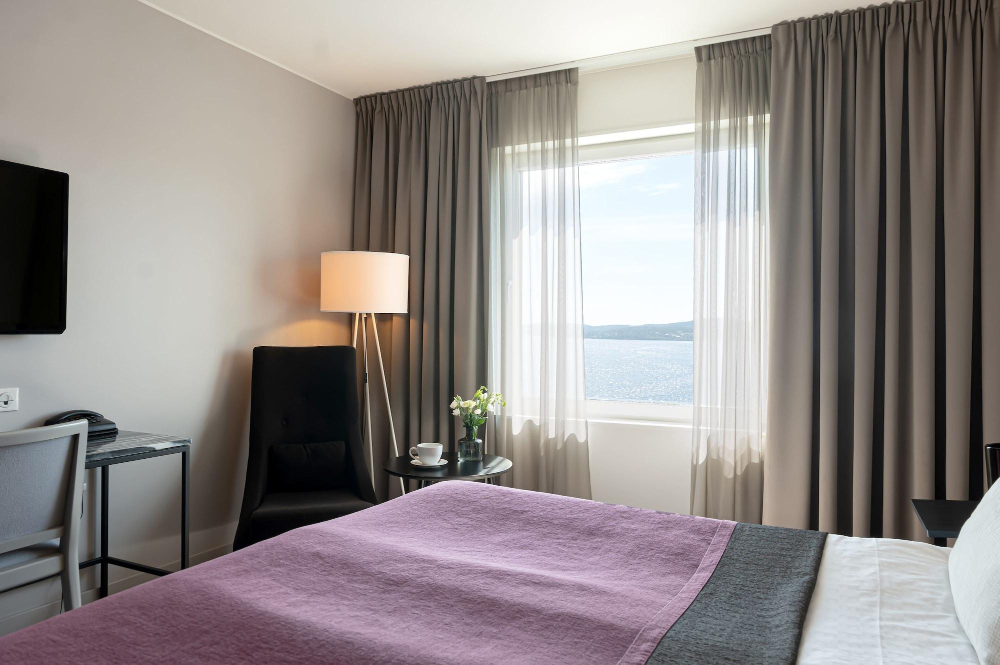 Elite Plaza Oernskoeldsvik Otel Dış mekan fotoğraf
